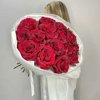 JULES FLOWER ATELIER Моно букет из 15 французских роз