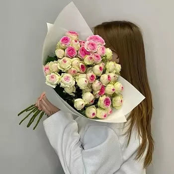 JULES FLOWER ATELIER Моно из кустовых пионовидных роз Джелатто 11шт