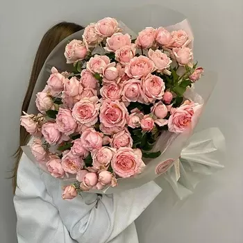 JULES FLOWER ATELIER Моно из пионовидной кустовой розы Джульетта 15шт