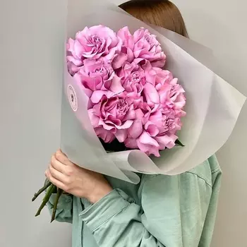 JULES FLOWER ATELIER Монобукет из 7 французских роз Квинс Краун