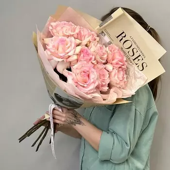 JULES FLOWER ATELIER «Орлеан» букет из розовых французских роз Эсперанс