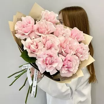 JULES FLOWER ATELIER «Пинк Мондиаль» 11 французских роз