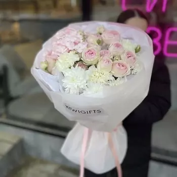 KIWIGIFTS Букет цветов живые Розы, Гортензия, Диантус, Хризантема