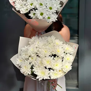 KLUMBATOMSKRU Букет из 7 кустовых хризантем