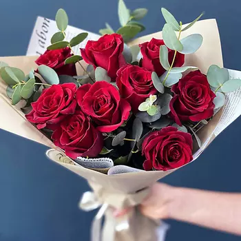 KLUMBATOMSKRU Букет из 9 роз