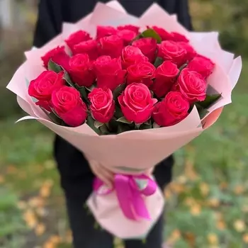 КОЛИБРИ ЦВЕТОЧНЫЙ САЛОН 25 малиновых роз букет