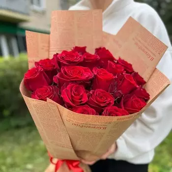 КОЛИБРИ ЦВЕТОЧНЫЙ САЛОН Букет «Фаворит» из роз Эквадор Премиум