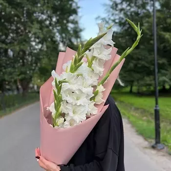 LE BOUQUET Белоснежный букет гладиолусов