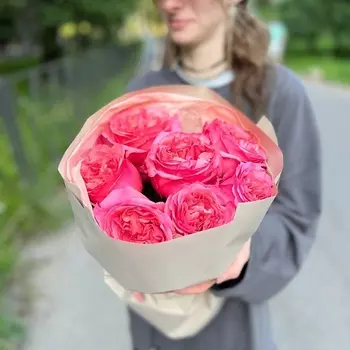 LE BOUQUET Букет пионовидных роз 7 шт