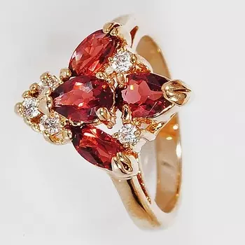 LJ Кольцо позолоченное с гранатом "4 камня"