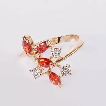 LJ Кольцо с гранатом "Искристые лепестки"