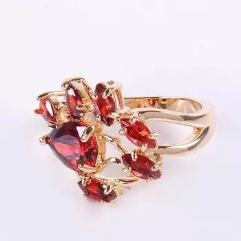 LJ Кольцо с гранатом "Королевский сад"