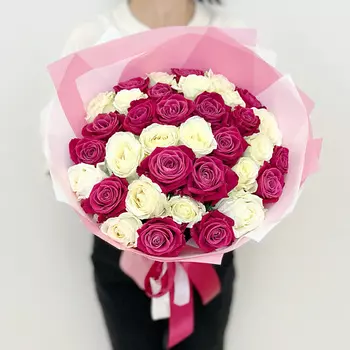 ЛЭТУАЛЬ FLOWERS Букет из белых и розовых роз Шангрила 35 шт