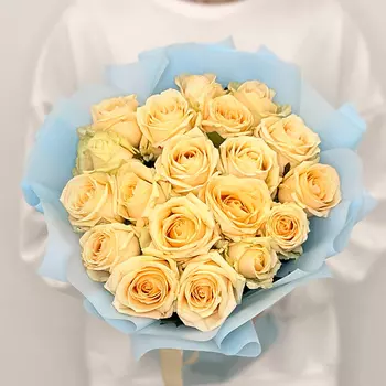 ЛЭТУАЛЬ FLOWERS Букет из кремовых роз 19 шт / красивый букет на день рождения