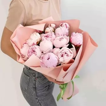 ЛЭТУАЛЬ FLOWERS Букет из пионов 17 шт.