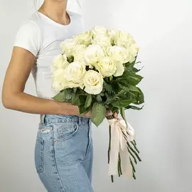 ЛЭТУАЛЬ FLOWERS Букет из высоких белых роз Эквадор 15 шт. (70 см)