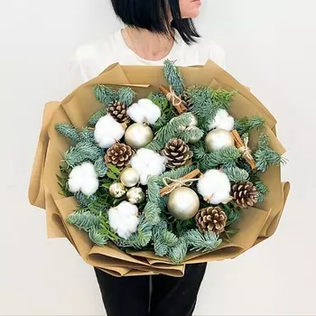 ЛЭТУАЛЬ FLOWERS Новогодний букет с нобилисом, хлопком, натуральными шишками и декором Волшебство