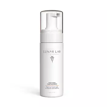 LUNAR LABORATORY Очищающая пенка-мусс для умывания с пантенолом 150.0