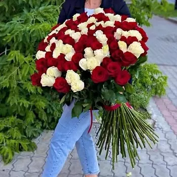 ЛЯ, БУКЕТ Эквадорская Роза