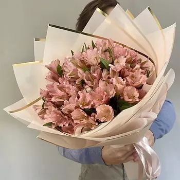 MADE KRIS Букет альстромерий "Цветочный минимализм"