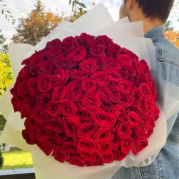 MADE KRIS Букет из 101 красной розы "Сад королевы"