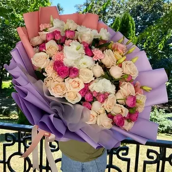 MADE KRIS Сборный букет "Любящее сердце"