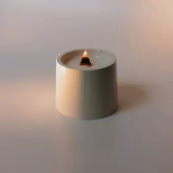 МАНУФАКТУРА БАЛИЧЕВЫХ Свеча ароматическая в стакане из гипса "Цветок Юдзу"