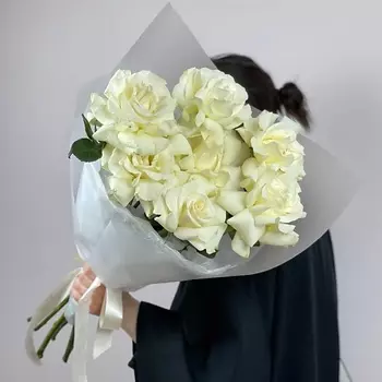 MARIMAY Монобукет из 7 белых французских роз