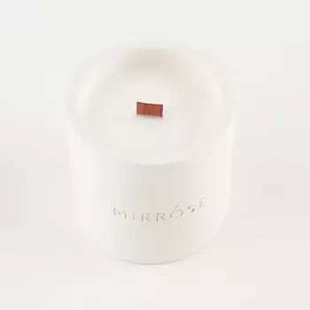 MIRRÓSE Ароматическая свеча в бетоне "Цветы и специи"