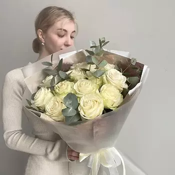 НЕЖНОСТЬ Монобукет из роз Мондиаль