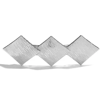 NOTHING BUT LOVE Заколка "Линия красоты"