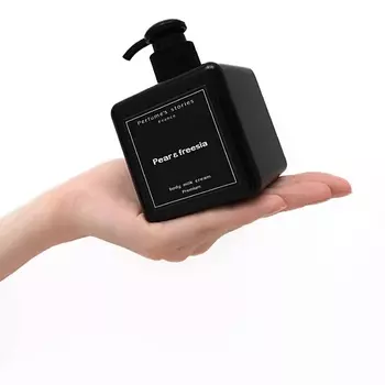 PERFUMES STORIES Премиальное парфюмированное крем-молочко для тела Pear & freesia 250.0