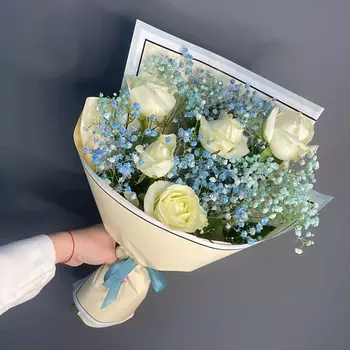 PINKBUKET Букет из гипсофилы и роз "Blue lagoon" доставка Саратов Энгельс
