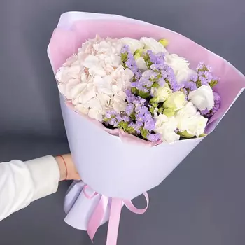 PINKBUKET Букет "Нежный Зефир" из белой гортензии, эустомы и статицы