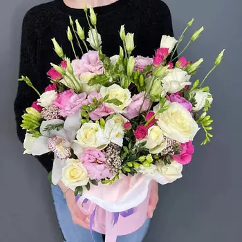 PINKBUKET Композиция в коробке с 25 цветами "Box Angelica"