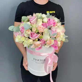 PINKBUKET Коробочка "Box Adel" из розы и кустовой розы