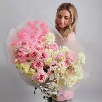 ПОВОД НАЙДЕТСЯ Дизайнерский букет Сингапур