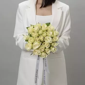 ROSA DI LUNA 25 Роза Кения белая без упаковки