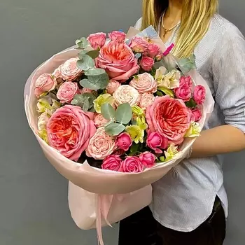 РОСА СТУДИЯ ЦВЕТОВ Букет из роз Романтика