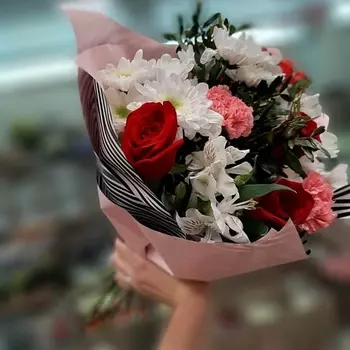 РОЗЫ УРАЛА Авторский букет "София"