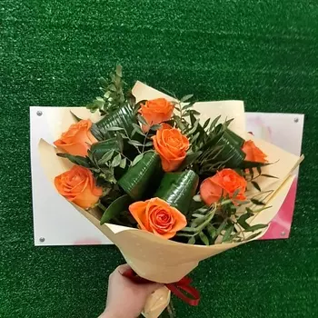 РОЗЫ УРАЛА Букет экспресс из оранжевых роз