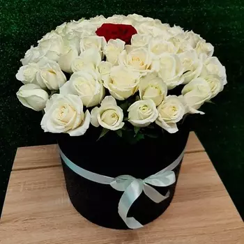 РОЗЫ УРАЛА Коробочка из роз "Сказать Люблю"