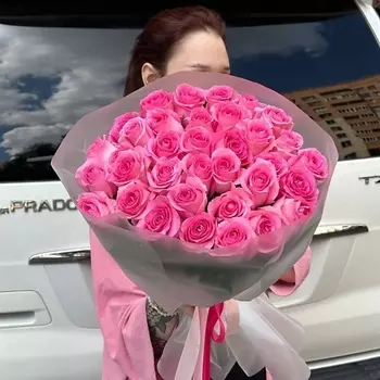 РЯБИНА ЦВЕТОЧНАЯ МАСТЕРСКАЯ Букет из 35 роз