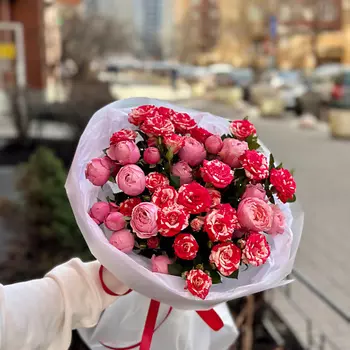 РЯБИНА ЦВЕТОЧНАЯ МАСТЕРСКАЯ Кустовые пионовидные розы