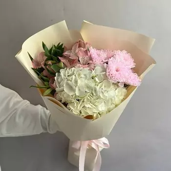 РЯБИНА ЦВЕТОЧНАЯ МАСТЕРСКАЯ Нежный микс с гортензией