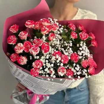 РЯБИНА ЦВЕТОЧНАЯ МАСТЕРСКАЯ Яркий букет кустовых роз