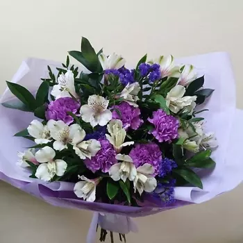 С ЛЮБОВЬЮ, РОЗА Букет свежесть