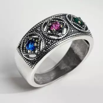 SHINE & BEAUTY Кольцо с корундом и шпинелем покрытое серебром 1.0