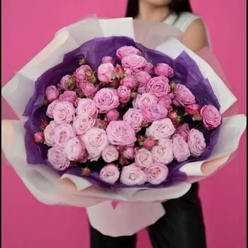 ШОПЕН Букет с кустовыми пионовидными розами