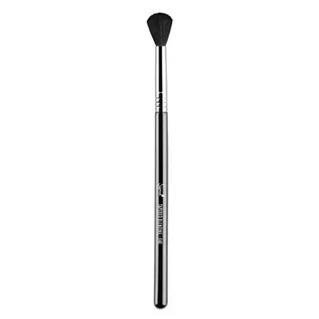 SIGMA BEAUTY Кисть для нанесения теней Brushes E40